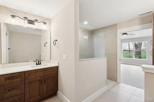 5017 Waterford Lane, Middletown, OH 45042