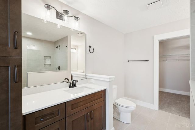 5017 Waterford Lane, Middletown, OH 45042