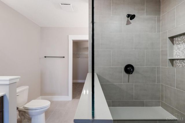 5017 Waterford Lane, Middletown, OH 45042