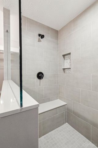 5017 Waterford Lane, Middletown, OH 45042