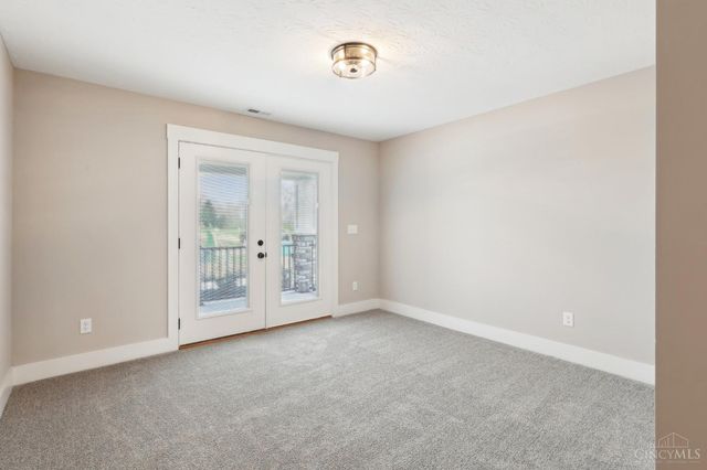 5017 Waterford Lane, Middletown, OH 45042