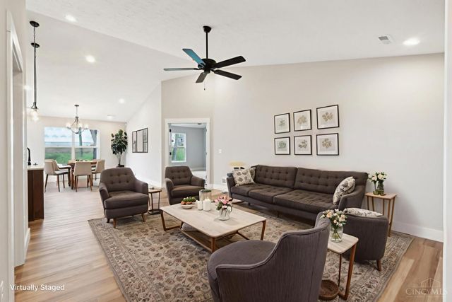 5017 Waterford Lane, Middletown, OH 45042