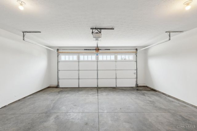 5017 Waterford Lane, Middletown, OH 45042