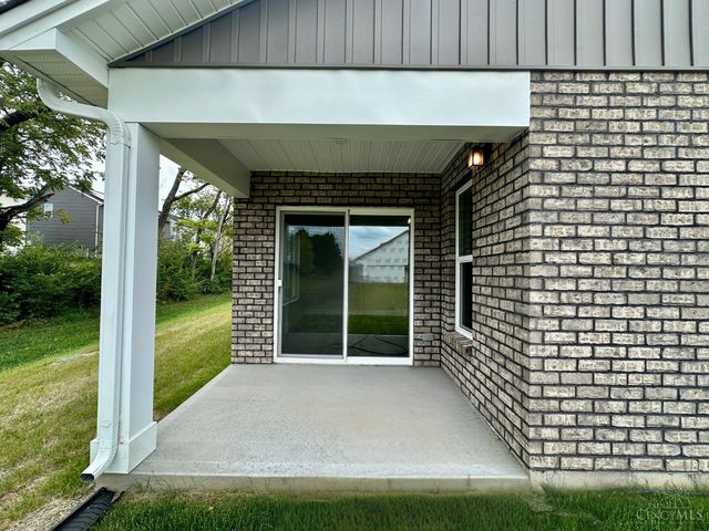 5017 Waterford Lane, Middletown, OH 45042