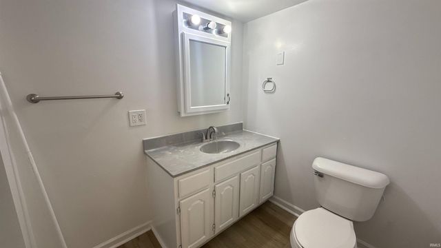 905 Vanderburgh Ave Avenue, Evansville, IN 47711