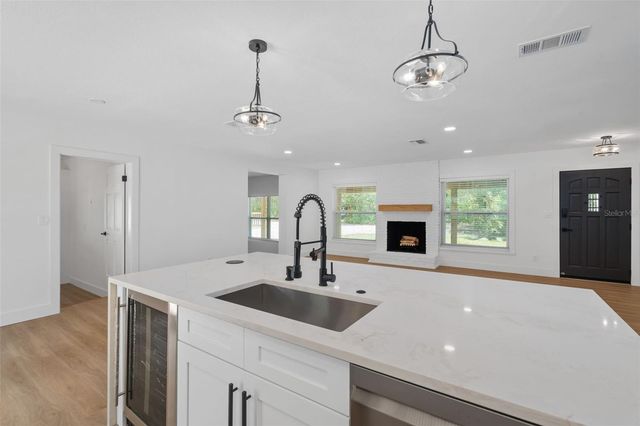 106 OAKWOOD DRIVE, Maitland, FL 32751