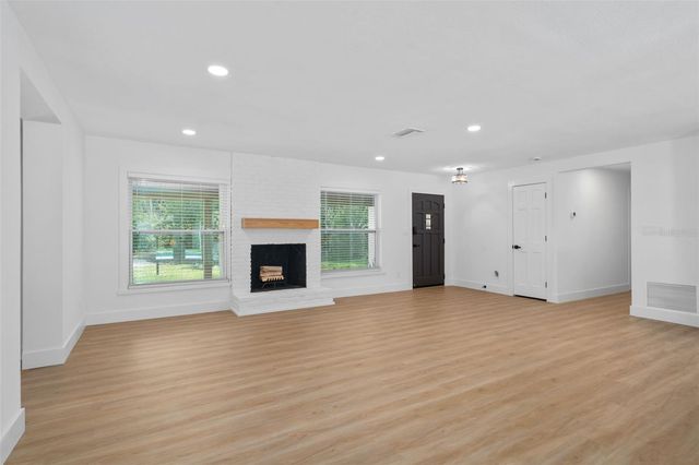 106 OAKWOOD DRIVE, Maitland, FL 32751