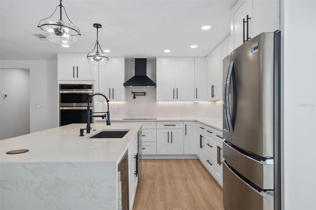 106 OAKWOOD DRIVE, Maitland, FL 32751