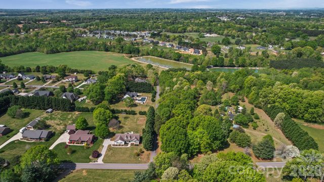 144 Pops Lake Road, Statesville, NC 28625