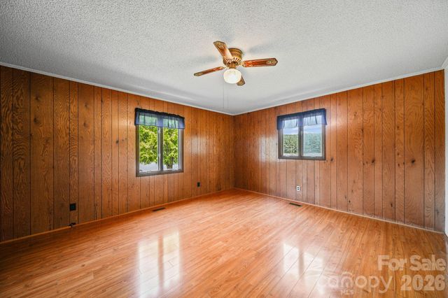 144 Pops Lake Road, Statesville, NC 28625