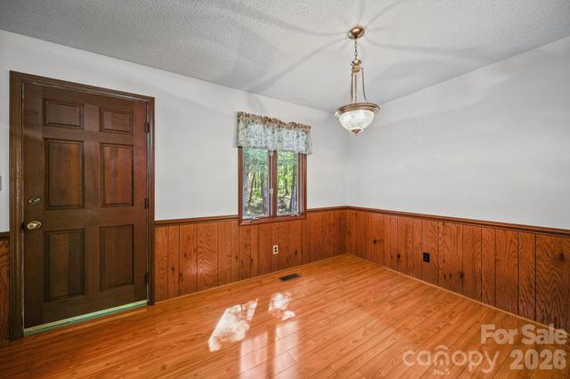 144 Pops Lake Road, Statesville, NC 28625