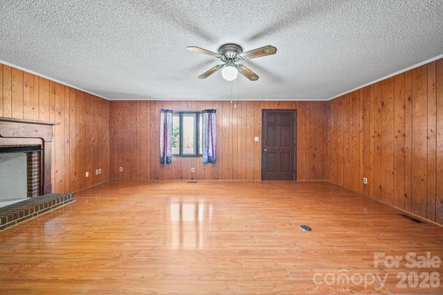 144 Pops Lake Road, Statesville, NC 28625