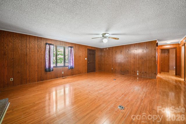 144 Pops Lake Road, Statesville, NC 28625