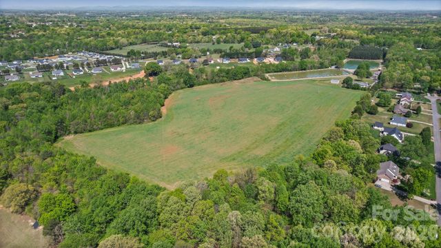144 Pops Lake Road, Statesville, NC 28625