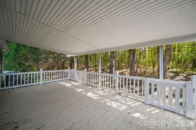 144 Pops Lake Road, Statesville, NC 28625