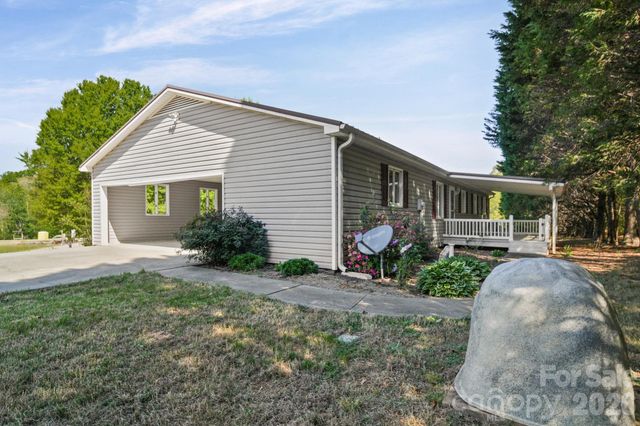144 Pops Lake Road, Statesville, NC 28625