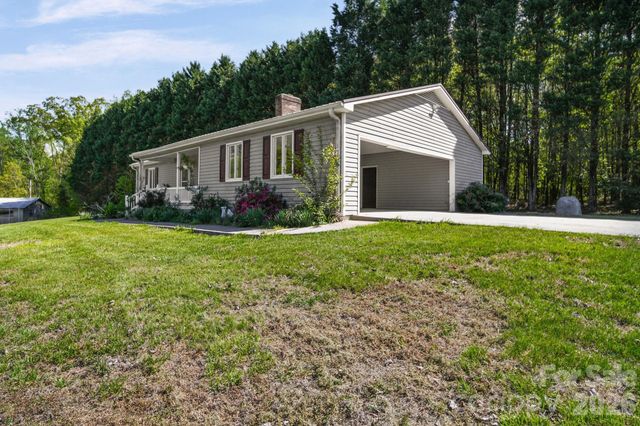 144 Pops Lake Road, Statesville, NC 28625