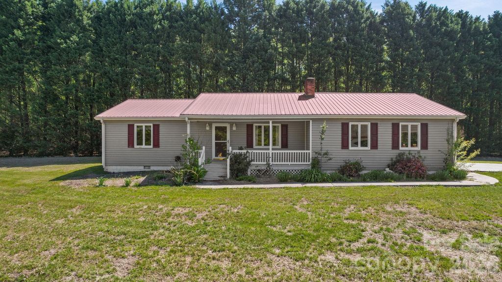144 Pops Lake Road, Statesville, NC 28625
