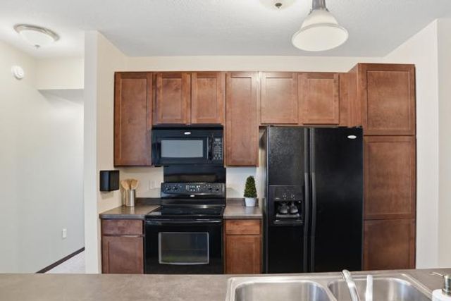 5445 Boone Avenue N 317, New Hope, MN 55428