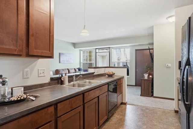 5445 Boone Avenue N 317, New Hope, MN 55428