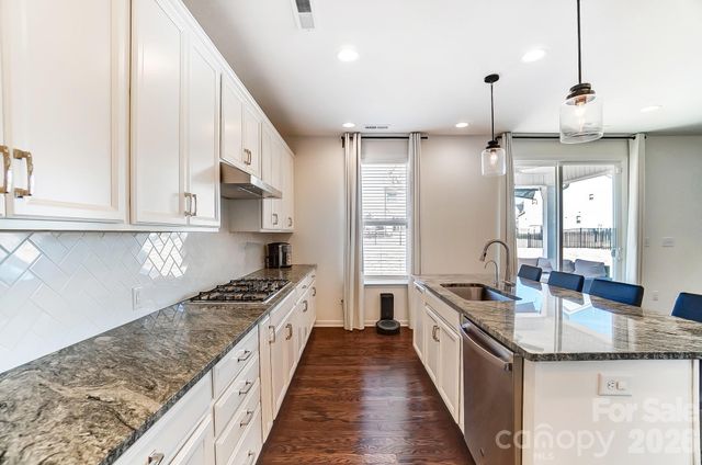 4208 Stream Dale Circle NW, Concord, NC 28027