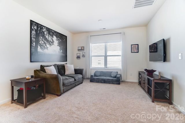 4208 Stream Dale Circle NW, Concord, NC 28027