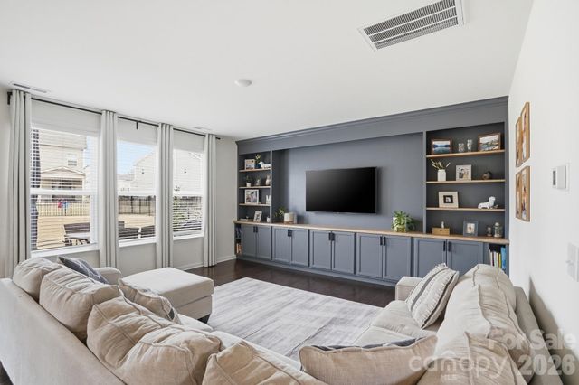 4208 Stream Dale Circle NW, Concord, NC 28027