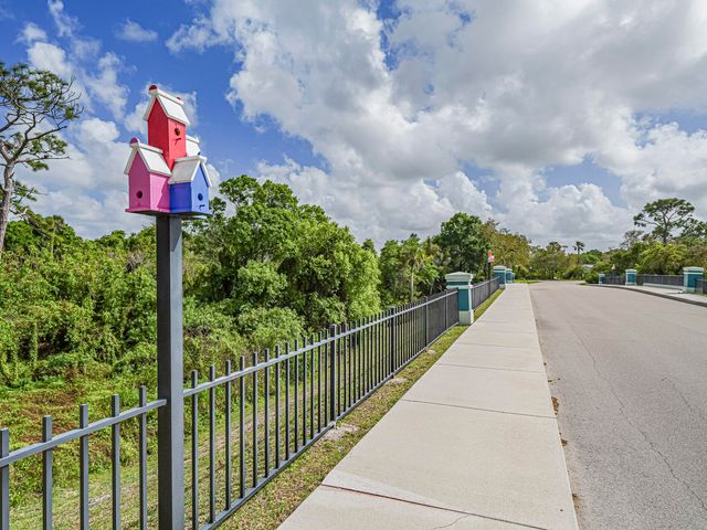 709 Brush Foot Drive, Sebastian, FL 32958