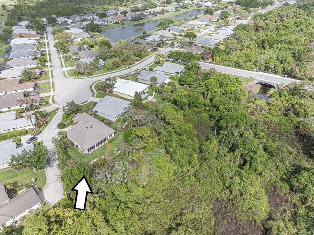 709 Brush Foot Drive, Sebastian, FL 32958