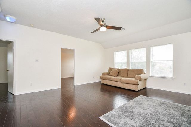9641 Weldridge Drive, Sugar Land, TX 77498