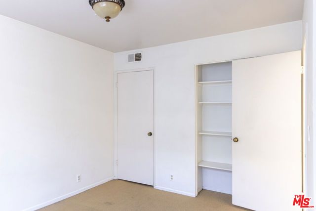 36 Navy Street 9, Los Angeles, CA 90291