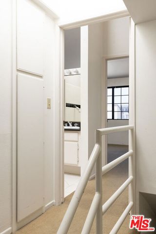 36 Navy Street 9, Los Angeles, CA 90291