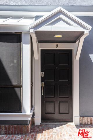 36 Navy Street 9, Los Angeles, CA 90291