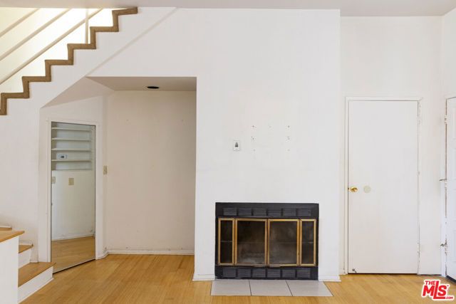36 Navy Street 9, Los Angeles, CA 90291