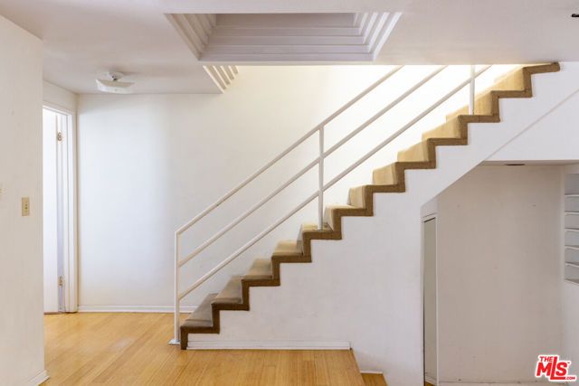 36 Navy Street 9, Los Angeles, CA 90291