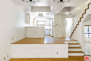 36 Navy Street 9, Los Angeles, CA 90291