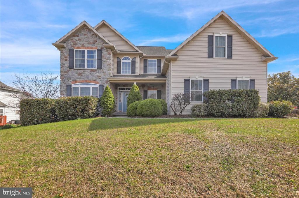 110 ROJA LN, Mertztown, PA 19539