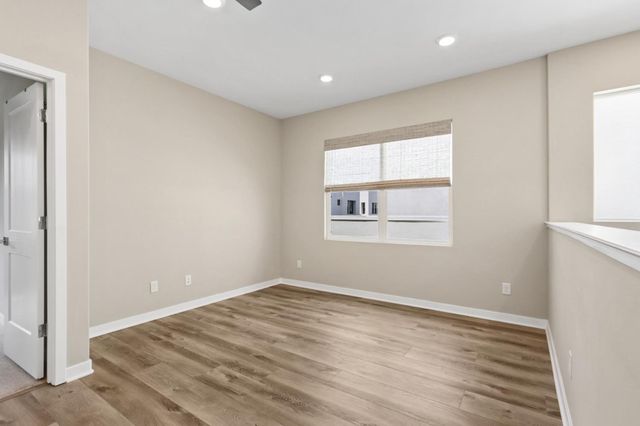 110 Fonseca St, Sacramento, CA 95816