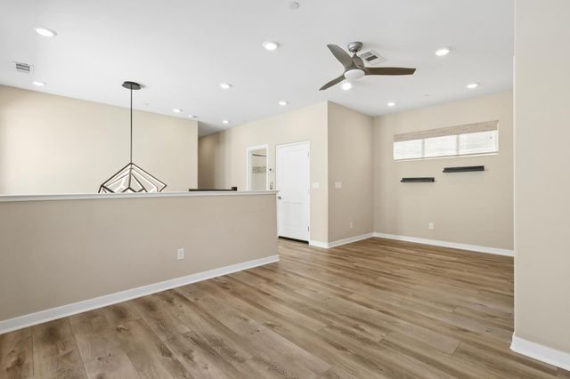 110 Fonseca St, Sacramento, CA 95816