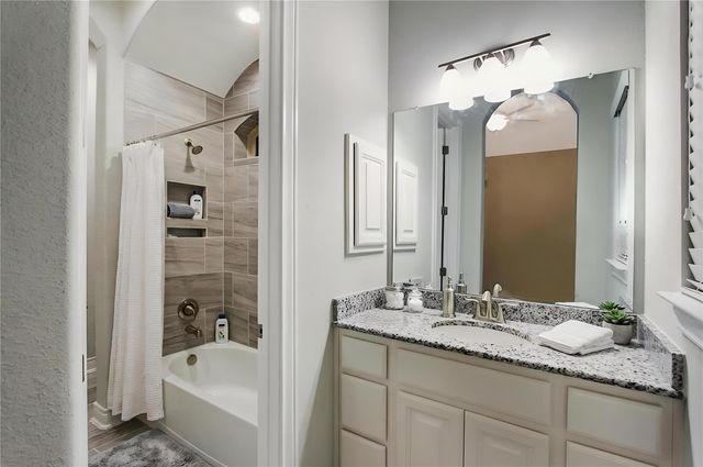 5202 Creekmore Circle, Spring, TX 77389