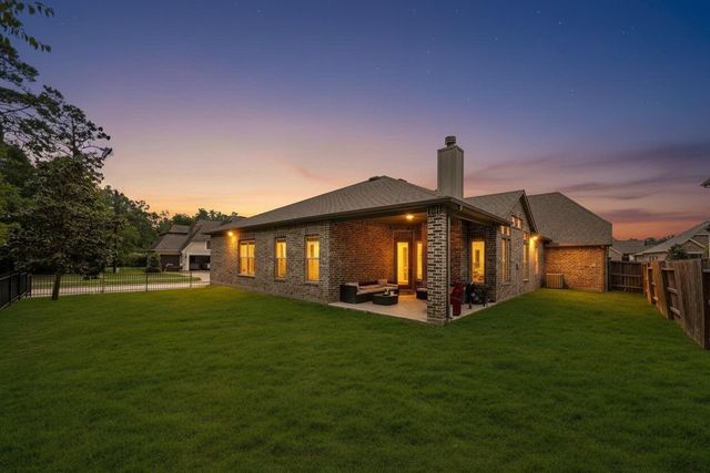 5202 Creekmore Circle, Spring, TX 77389