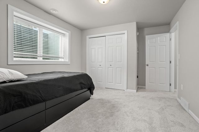 7471 16th Street S, Fargo, ND 58104