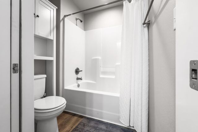 7471 16th Street S, Fargo, ND 58104