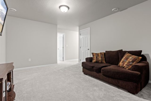 7471 16th Street S, Fargo, ND 58104