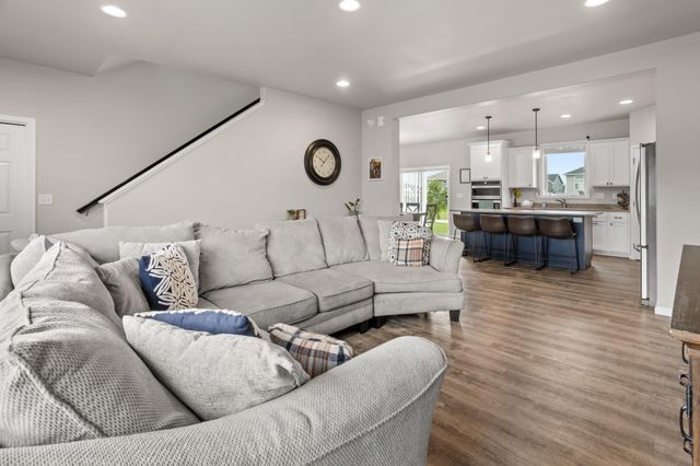 7471 16th Street S, Fargo, ND 58104