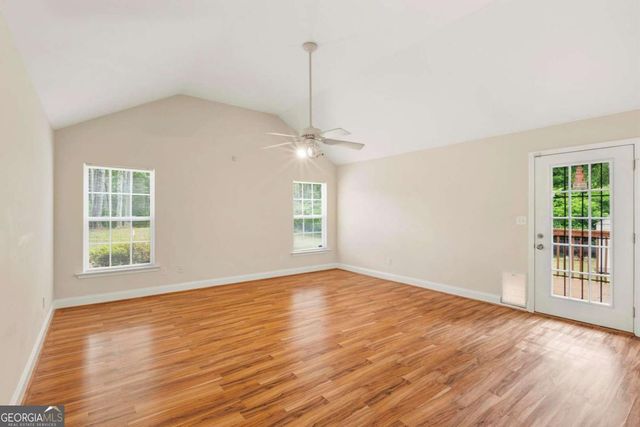 3290 Harris Drive, Atlanta, GA 30337