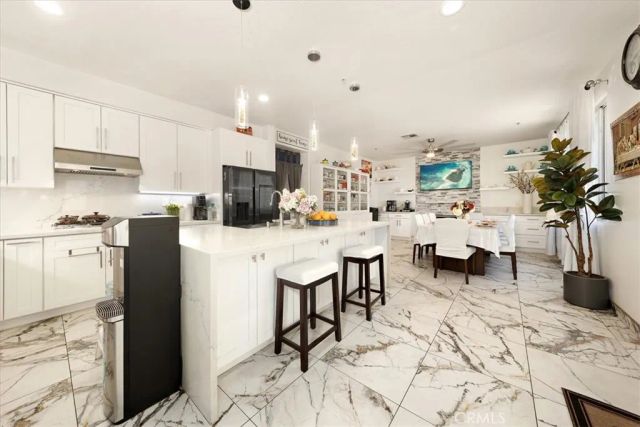 16204 Seminole Way, Fontana, CA 92336