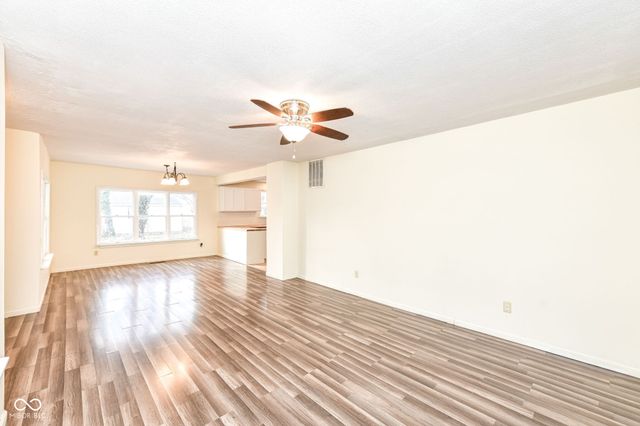 1010 W 23rd Street, Muncie, IN 47302