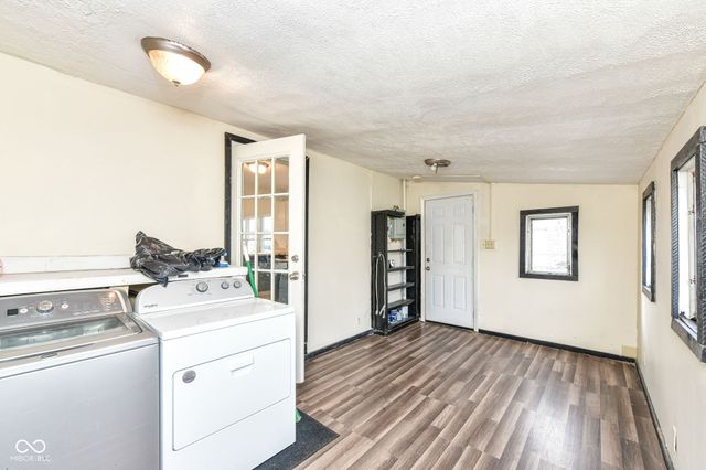 1010 W 23rd Street, Muncie, IN 47302