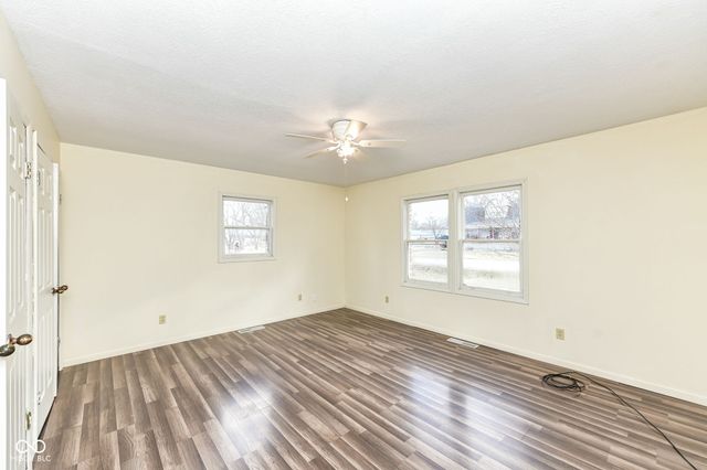 1010 W 23rd Street, Muncie, IN 47302